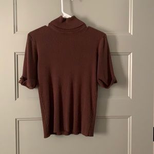 Turtle neck short sleeve